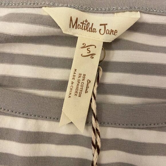 NEW Matilda Jane Joanna Gaines Measure in Love Grey Striped Tee Small - Picture 3 of 3